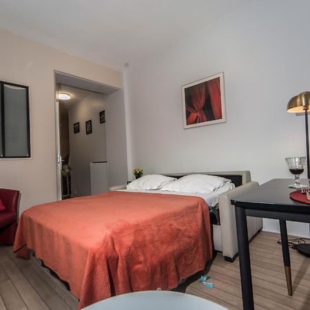 Saint Michel Quartier Latin With Ac Apartment Paris Bagian luar foto