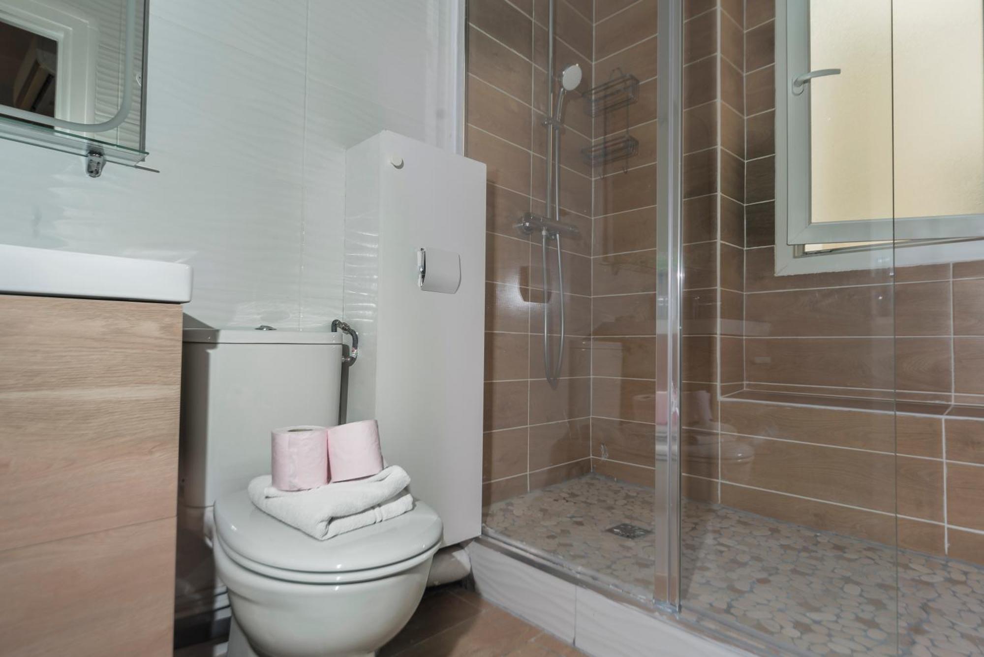 Saint Michel Quartier Latin With Ac Apartment Paris Bagian luar foto