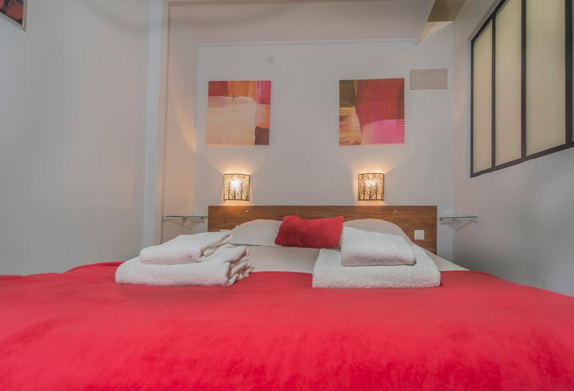 Saint Michel Quartier Latin With Ac Apartment Paris Bagian luar foto