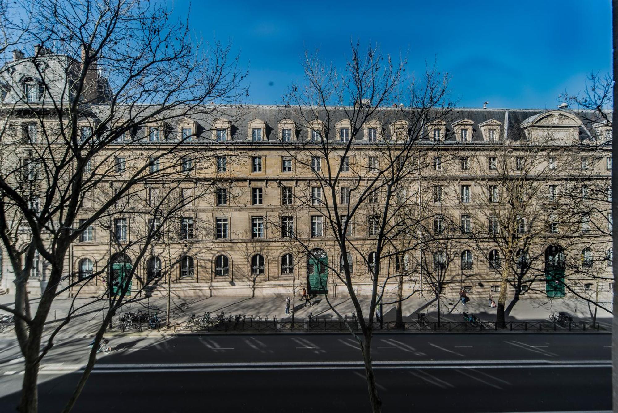 Saint Michel Quartier Latin With Ac Apartment Paris Bagian luar foto